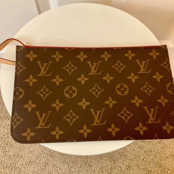 Louis Vuitton Monogram Neverfull MM w/pochette - Picture 4 of 12